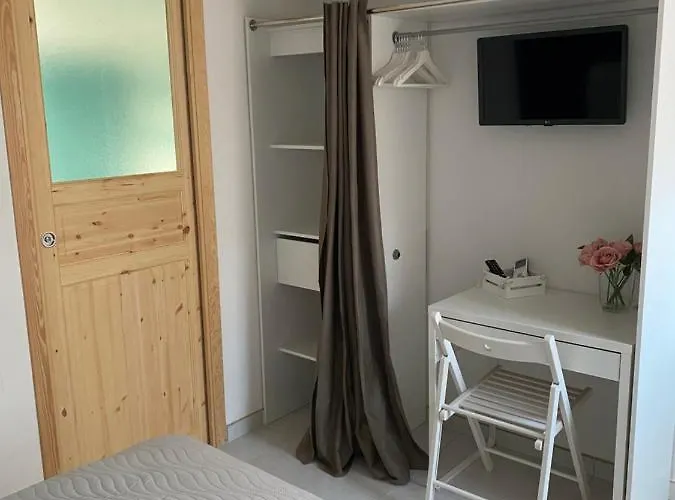بيت ضيافة Laguna Blu Cielo Con Terrazza Panoramica In Comune